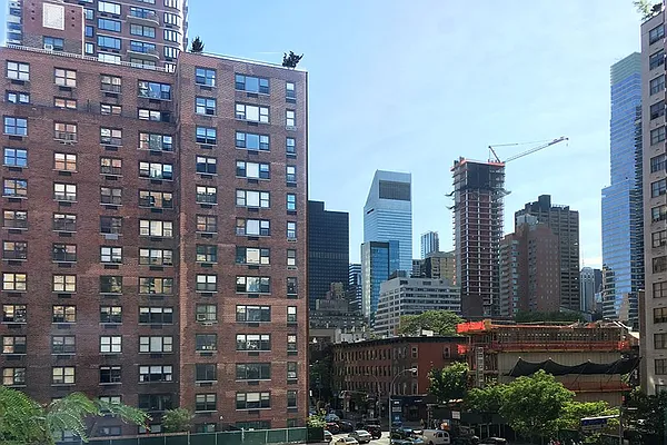 Rented by Corcoran | media 7