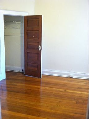 3rd image of 2380 Park Ave APT 23