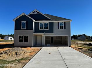 724 Walters Run Dr, Raeford, NC 28376