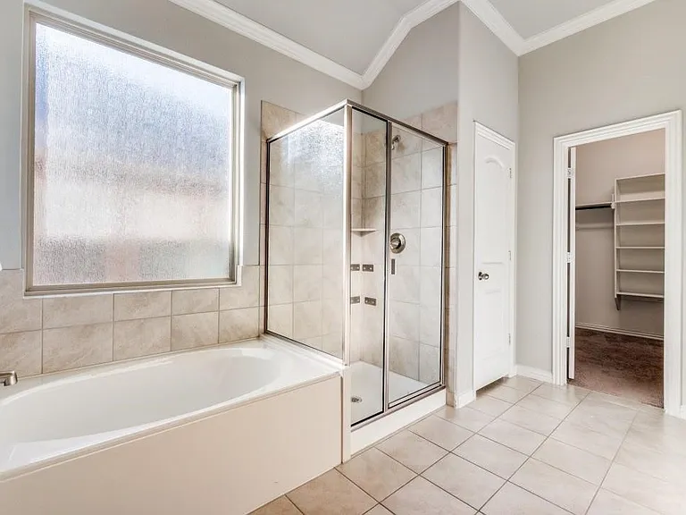 2417 Austin Ln — Photo 11
