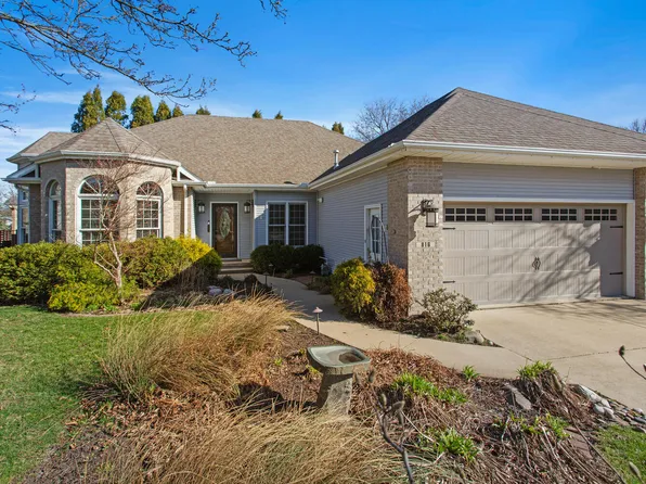 816 Edwards St, Monticello, IL 61856