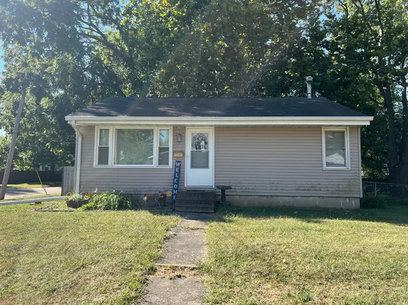 205 Pine St, Normal, IL 61761