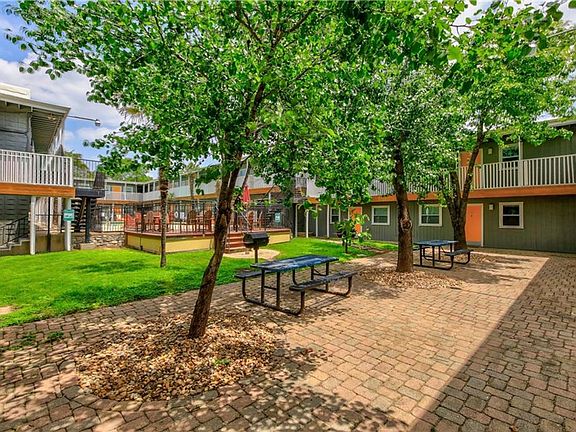 5th image of 2401 Manor Rd APT 108