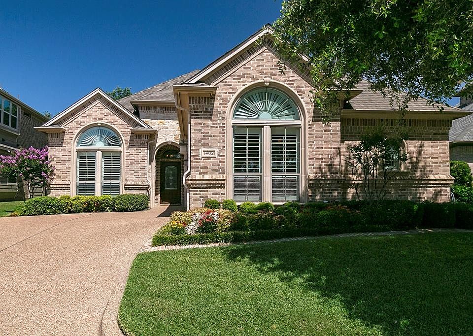 1st image of 1402 Saint Tropez Ln