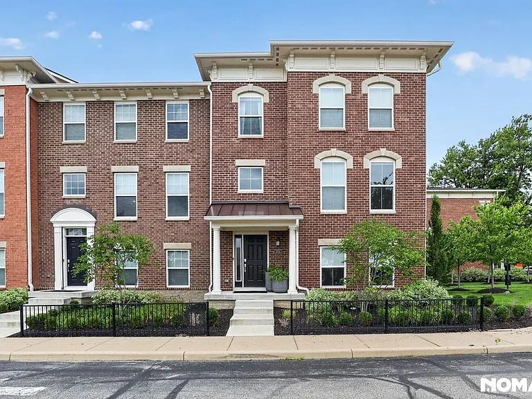 9540 Park Meridian Dr — Photo 1