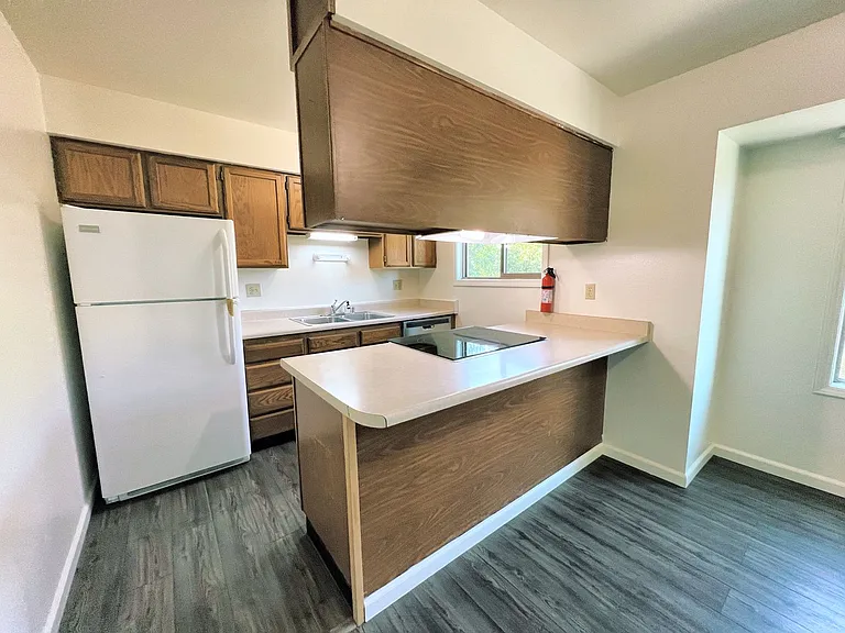 11528 Heritage Ct — Photo 15