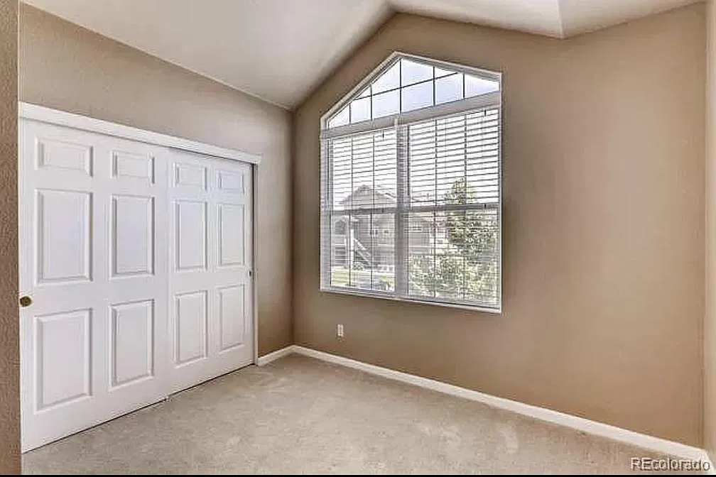 2 bed, 1140 sqft, $2,200 — Photo 3