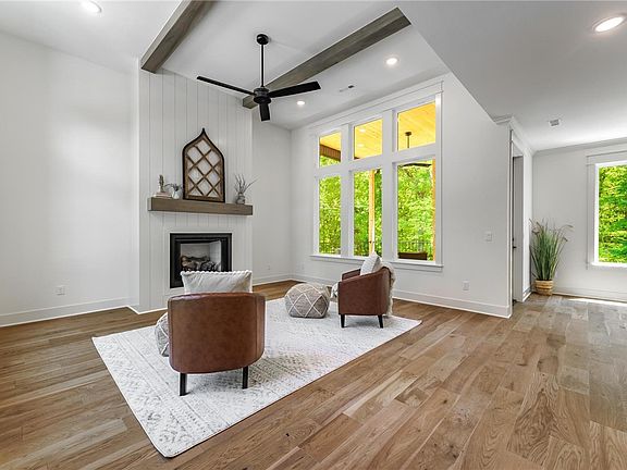 5th image of 41 Westmorland Dr
