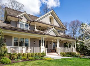 147 Hendrie Ave, Riverside, CT 06878