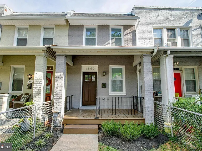 1850 L St NE — Photo 1