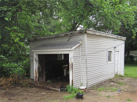 4th image of 2514 Benton Blvd