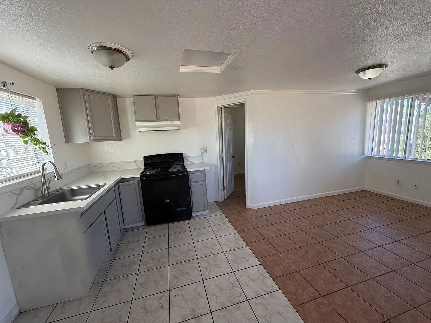 SAC T 5801 — Photo 2