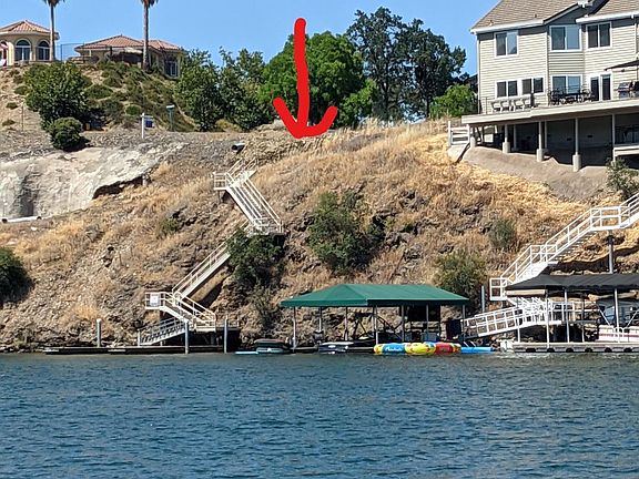 3rd image of 1049 Shoreline Dr #5