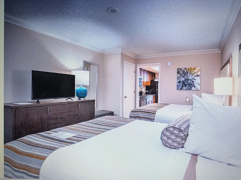 1105 S Ocean Blvd — Photo 25