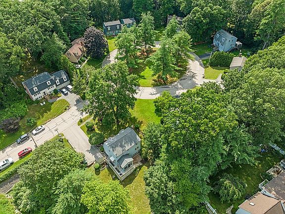 3rd image of 5 Nutmeg Drive