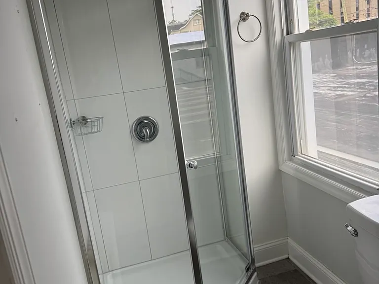 25 Pine St #27B — Photo 4