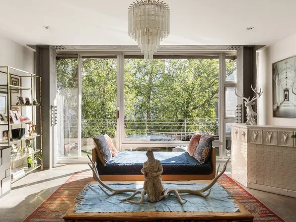 114 4th Pl APT 2, Brooklyn, NY 11231