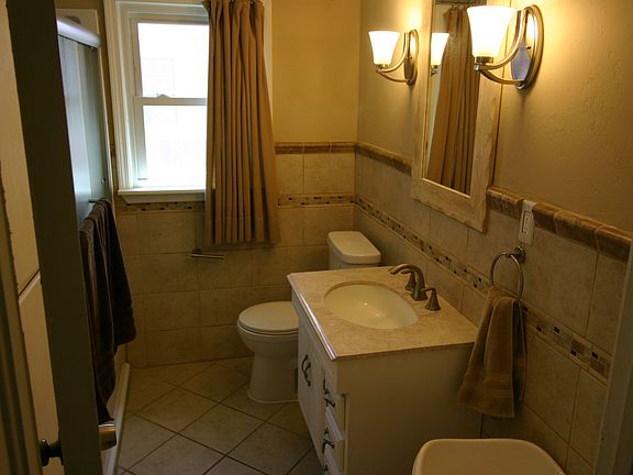 Beautifully Updated Bath