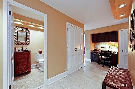 5th image of 110 E Delaware Pl APT 1404