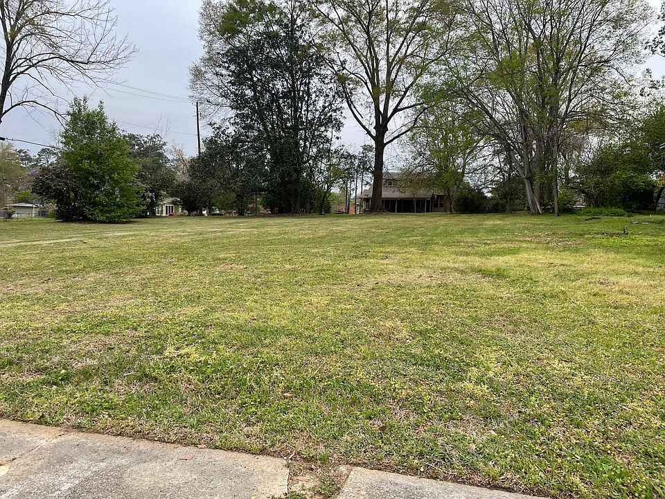 2nd image of 1004&08 N 1st Ave