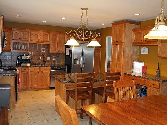 5th image of 9520 Blackburn Dr