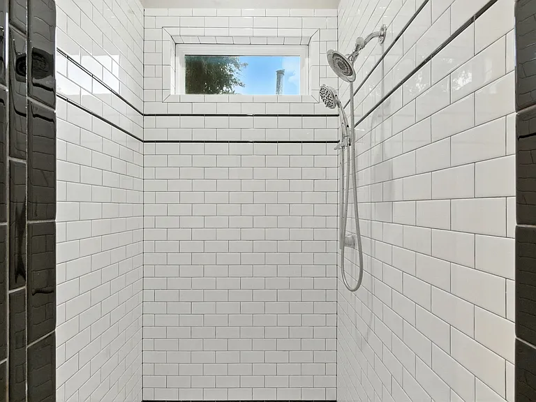 705 S Elm St — Photo 18
