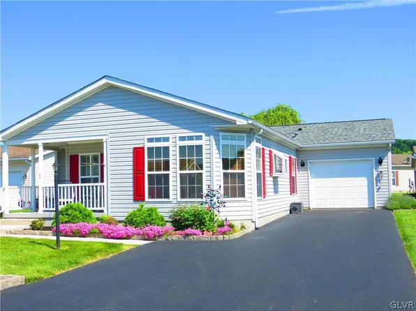 5 Mockingbird Ct, Bechtelsville, PA 19505