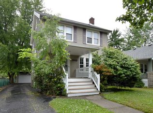 1643 Maple Rd, Cleveland Heights, OH 44121