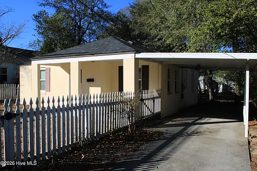 2355 Devere St Photo 1