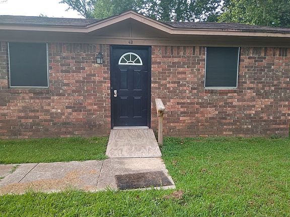 3rd image of 10002 Shannon Dr APT 4B