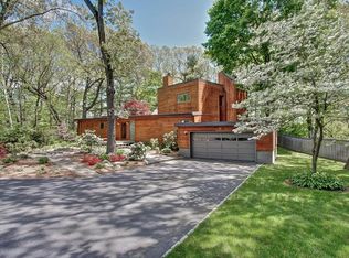 52 Lake Rd, Framingham, MA 01701