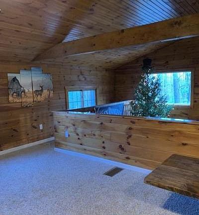 3rd image of 50 Valley View Ln