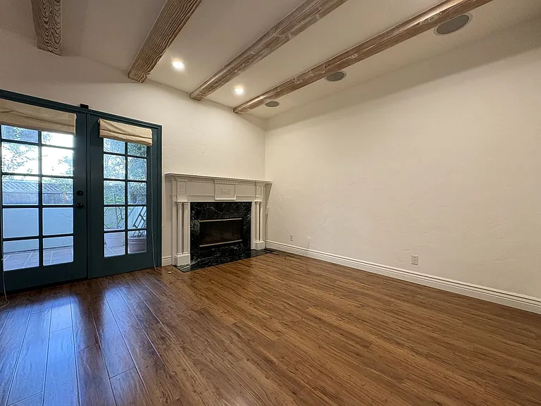 712 Elizabeth Ln — Photo 14