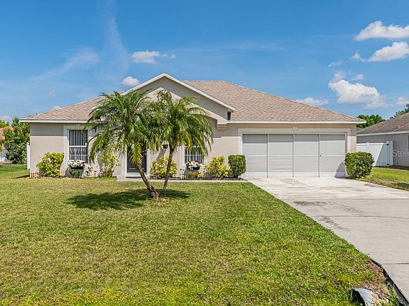 3rd image of 652 Dromedary Ct