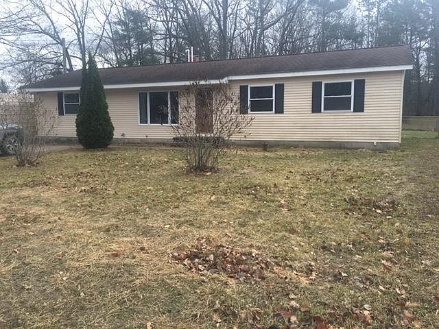 1st image of 1896 Greenfield Dr