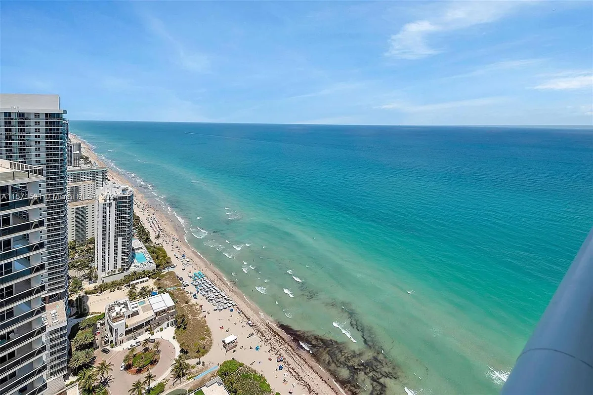 Building Photo - 1830 S Ocean Dr #4709