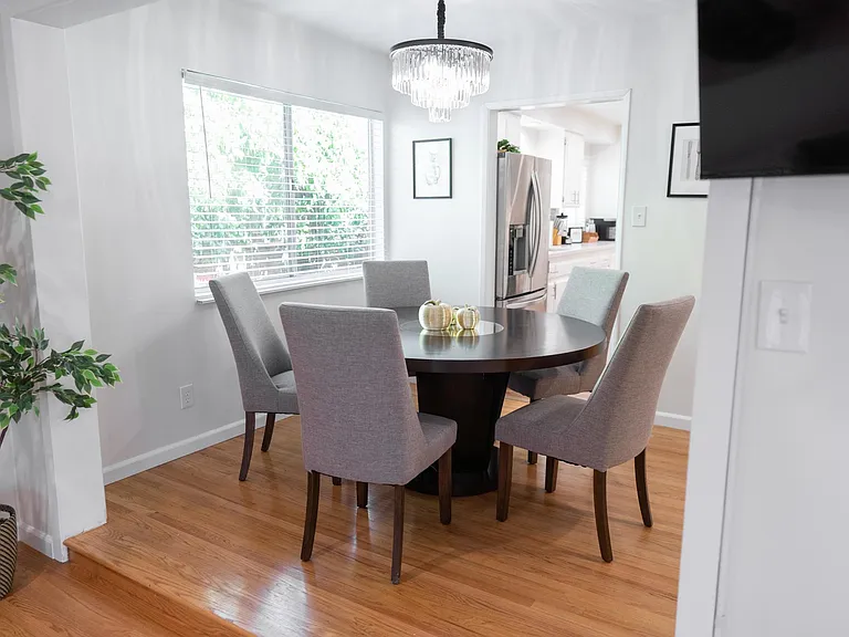 1406 W Roberta Ave — Photo 12