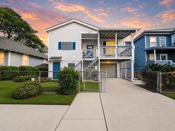 2809 Bernardo De Galvez Ave, Galveston, TX 77550