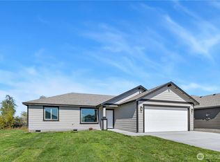 330 N Sandy Loop, Moses Lake, WA 98837