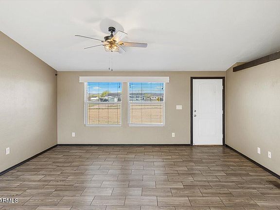 3rd image of 325 E HOUSTON Road