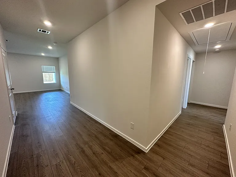 503 Northern Red Dr — Photo 8