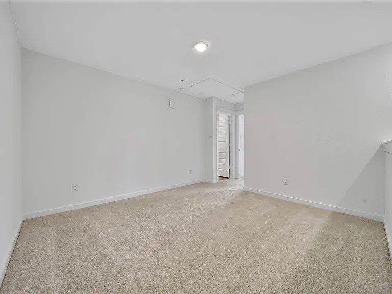 11915 De Carvalho Ln #12 — Photo 16