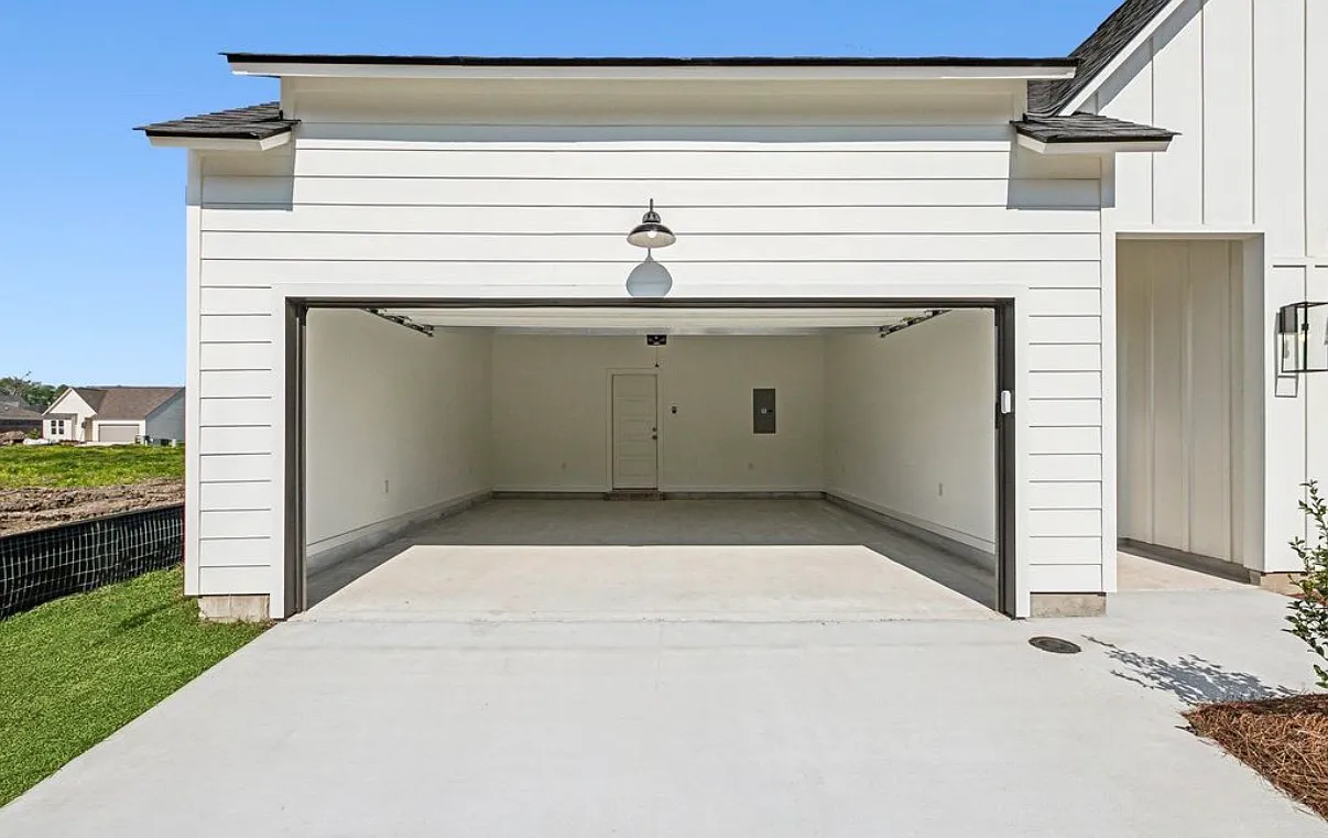 4 bed, 1850 sqft, $3,200 — Photo 3