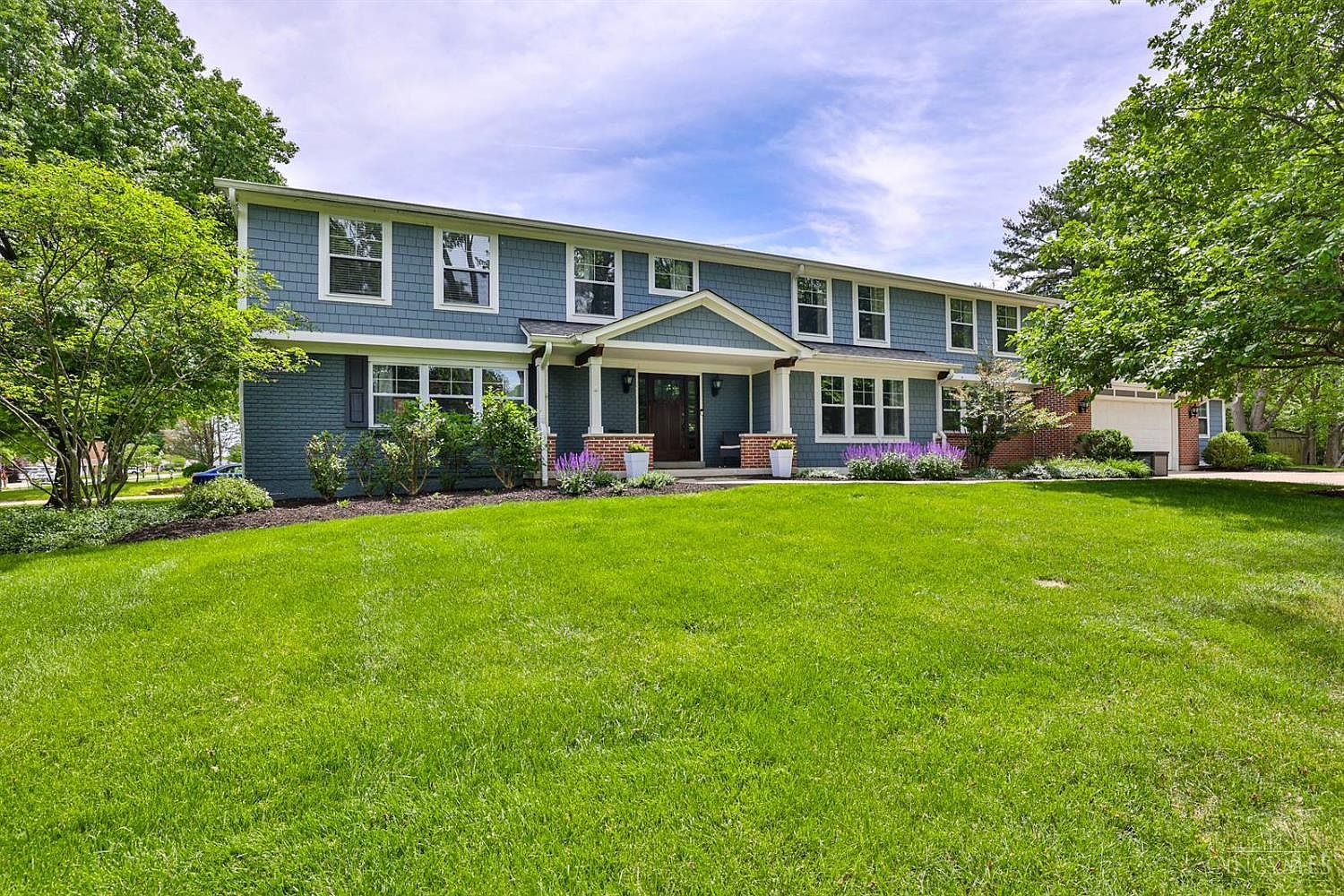 NEIGHBORHOOD サイズL Initial Permits Approved For Residential Conversion At 1039 W