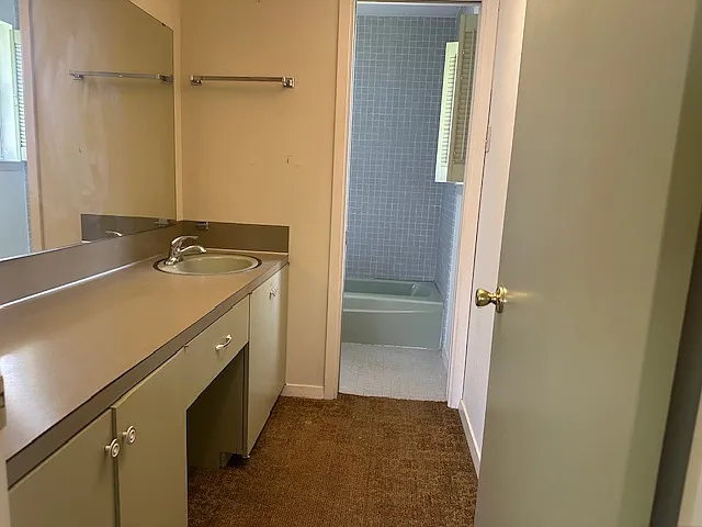633 Harris St — Photo 6