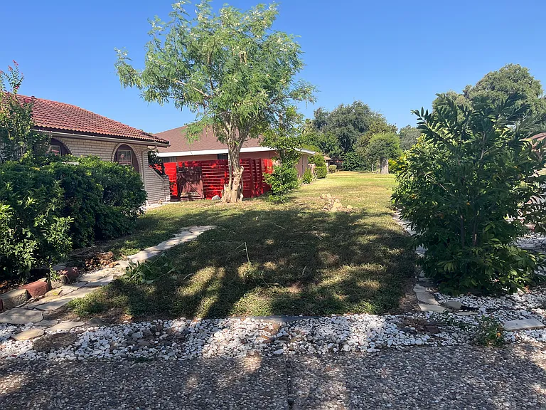 118 E Tulip Ave — Photo 31