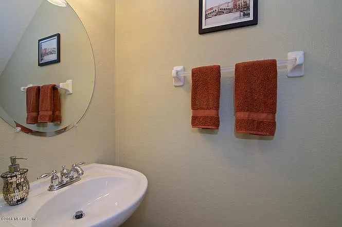 7500 Devondale Way — Photo 14