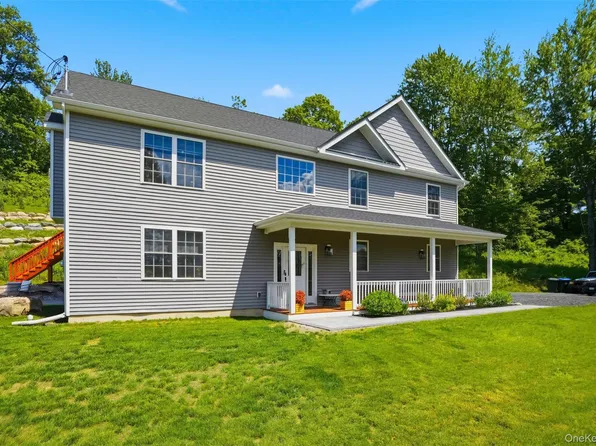 110 N Drury Lane, Newburgh, NY 12550