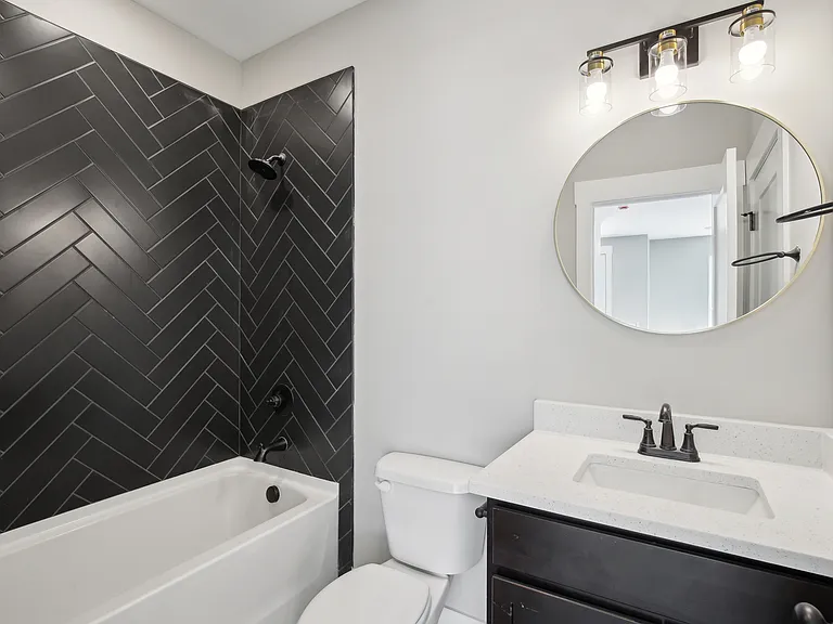 371 Archwood Dr — Photo 22