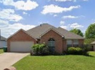 2601 Coffey Dr, Denton, TX 76207
